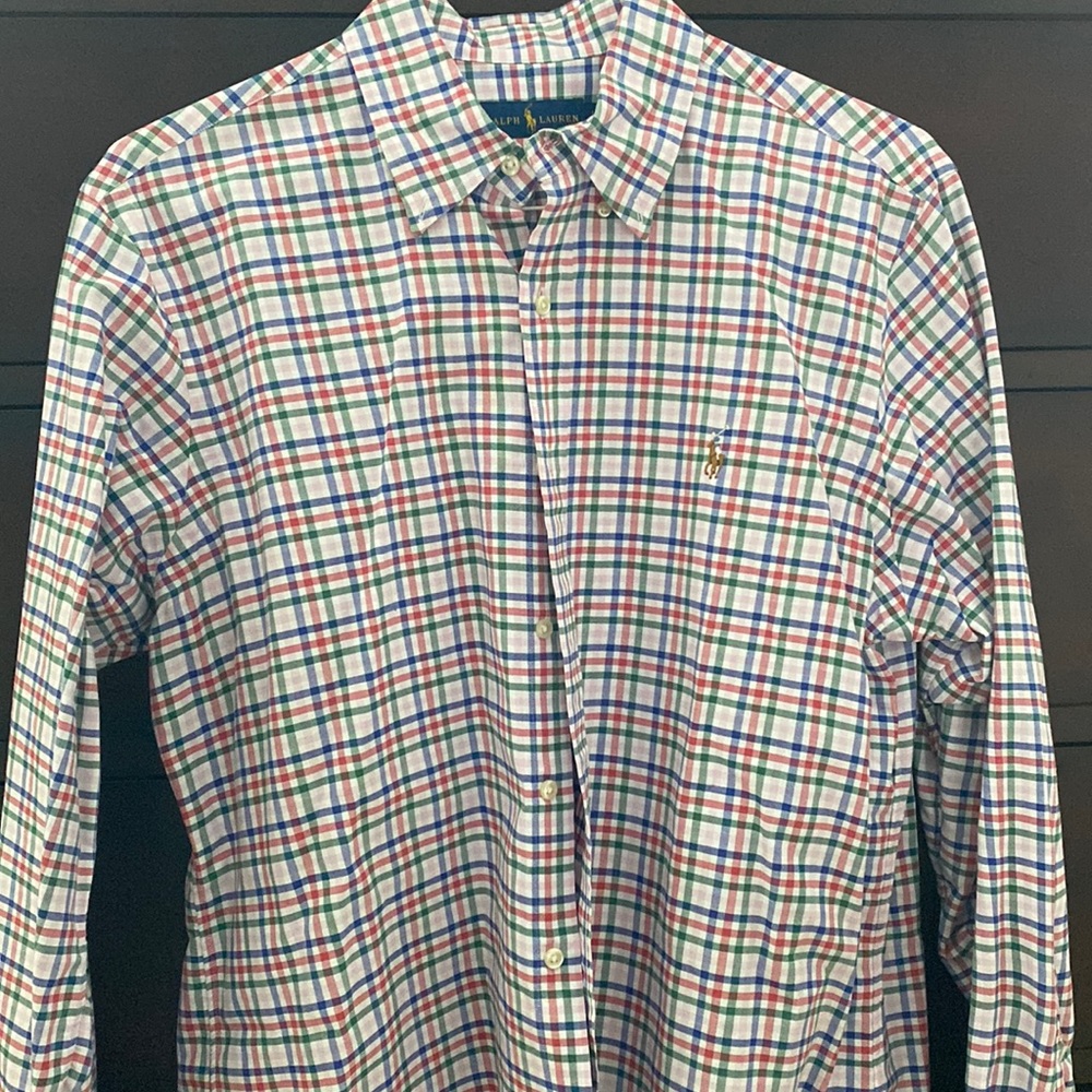 Size large ralph Lauren shirt. Has been dry cleaned only.